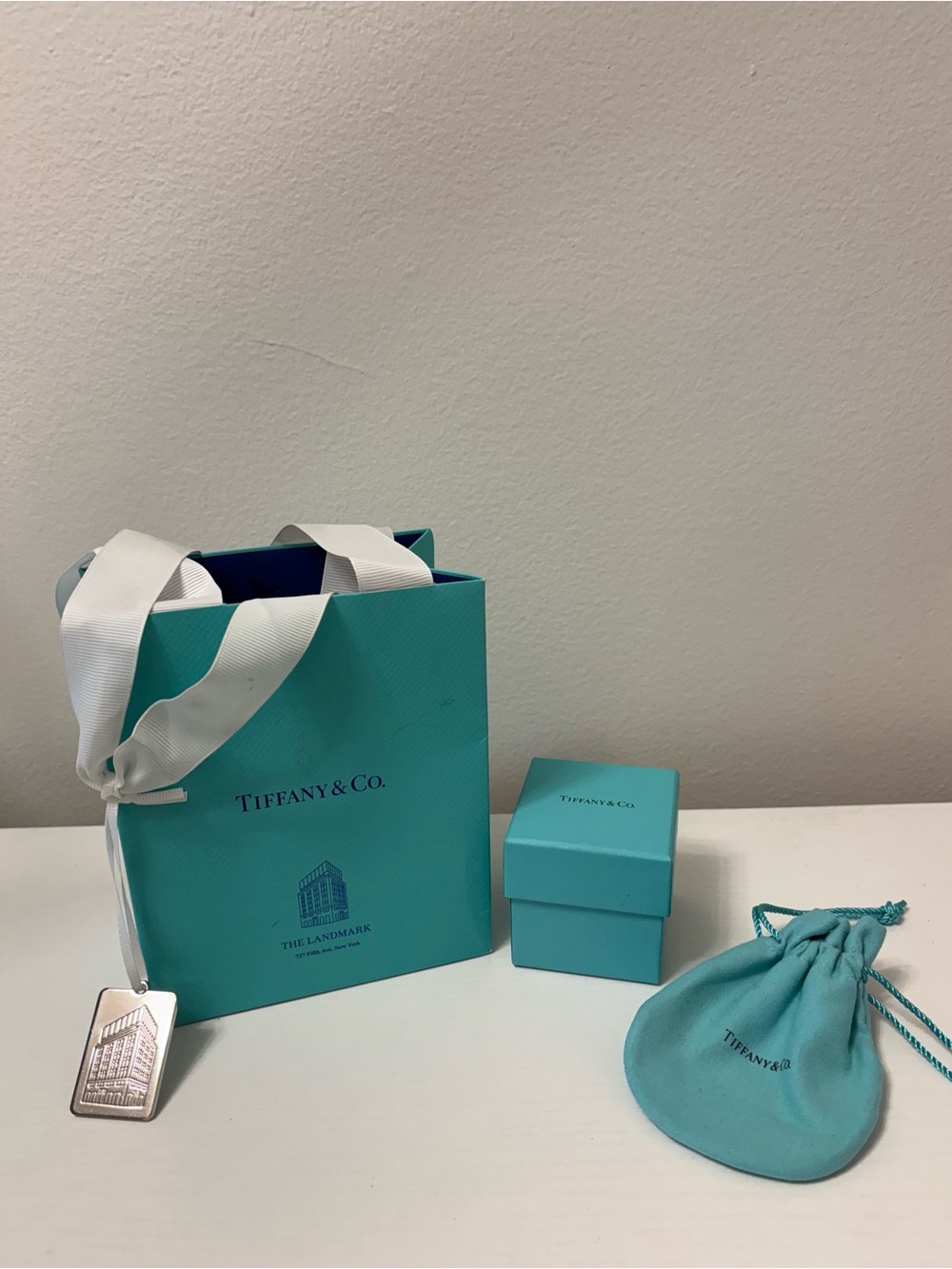 Tiffany & Co. Signature Robin's Egg Blue Box, Pouch & Shopping Bag Set